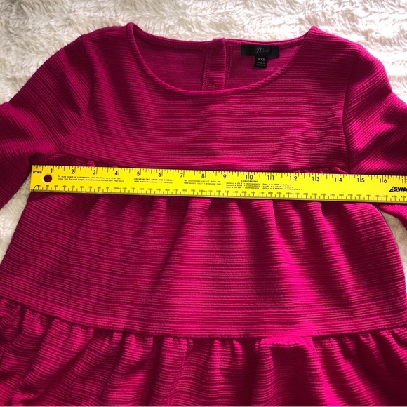 J crew XXS tiered swing top - bright pink. Button back detail - Picture 6 of 12